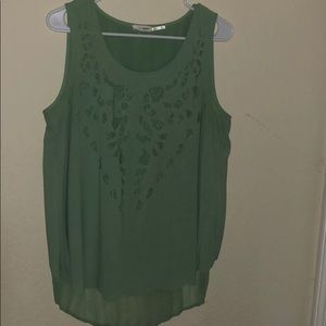 Detailed tank top